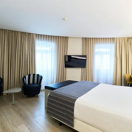 Catalonia 4*