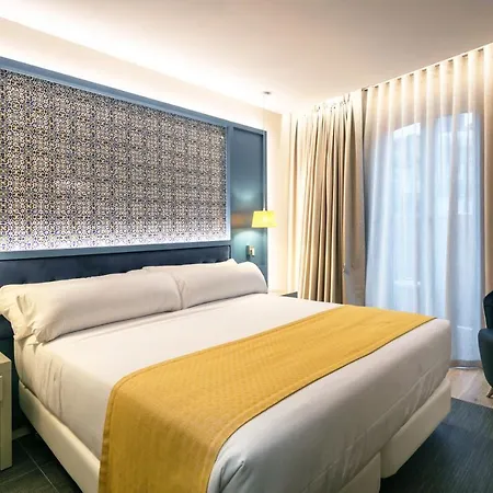 Catalonia Hotel 4*