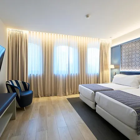 Catalonia ホテル 4*