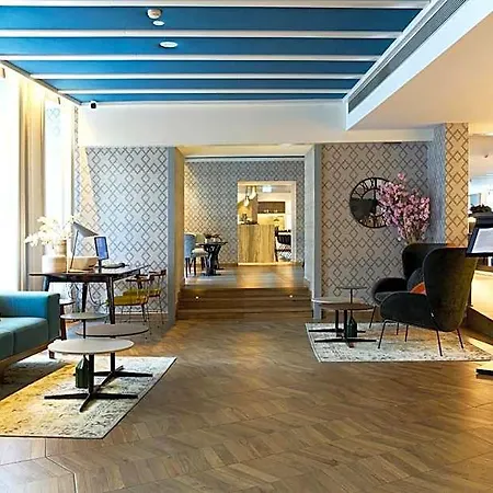 Catalonia Hotel
