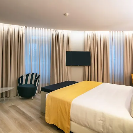 Catalonia 4*