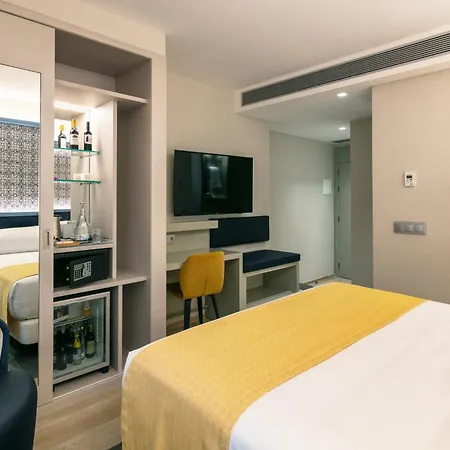 Catalonia Hotel